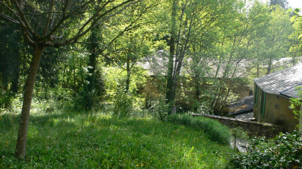 Gite Au Bord De La Riviere Gijou Saint-Pierre-de-Trivisy Экстерьер фото
