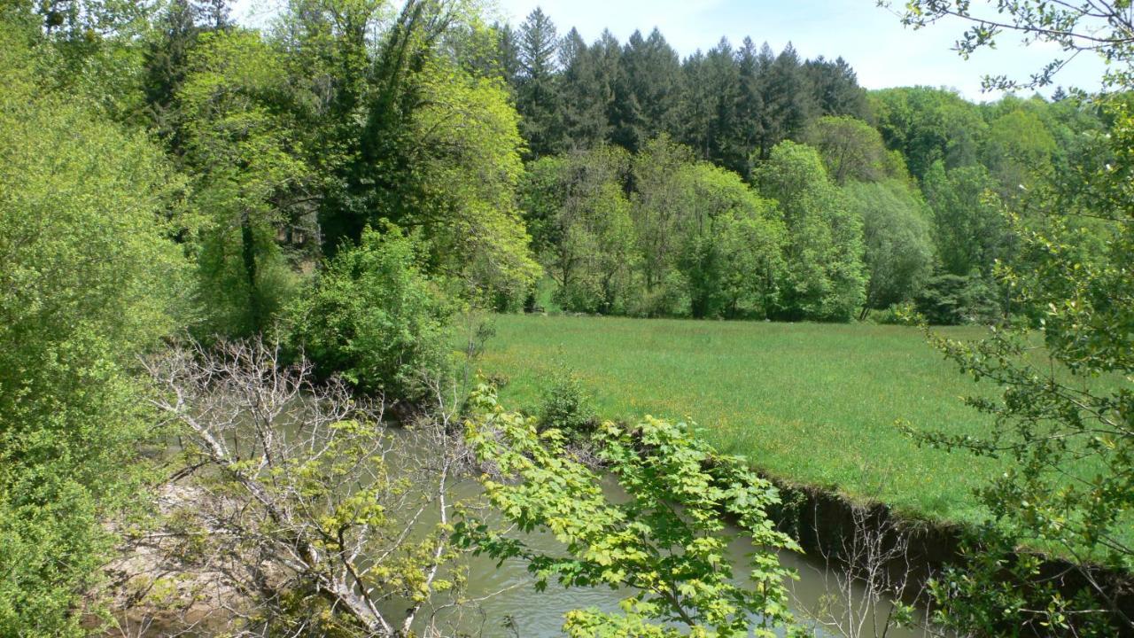 Gite Au Bord De La Riviere Gijou Saint-Pierre-de-Trivisy Экстерьер фото