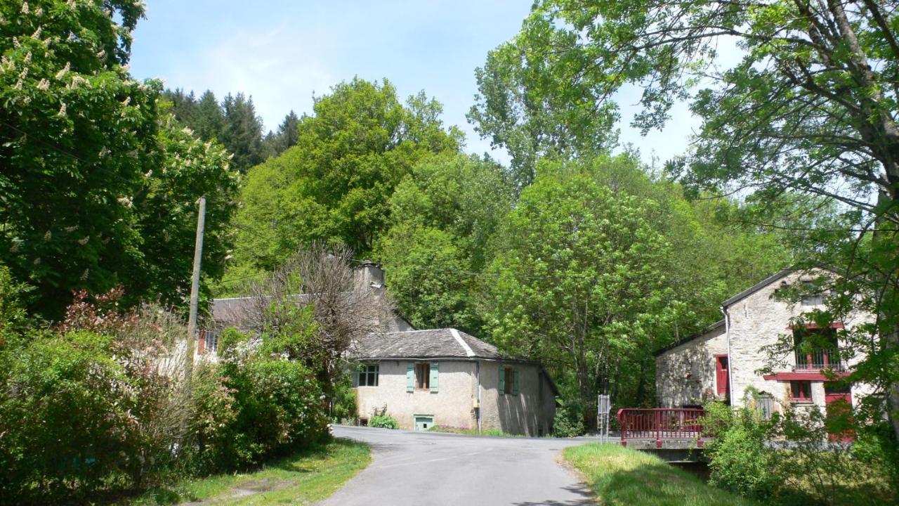 Gite Au Bord De La Riviere Gijou Saint-Pierre-de-Trivisy Экстерьер фото